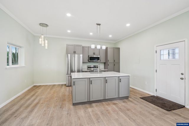 758 Browning Av S, Salem, OR 97302