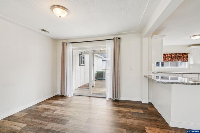 758 Browning Av S, Salem, OR 97302