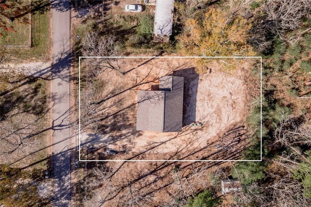 190 Riverwood Lane, Huntsville, TX 77320