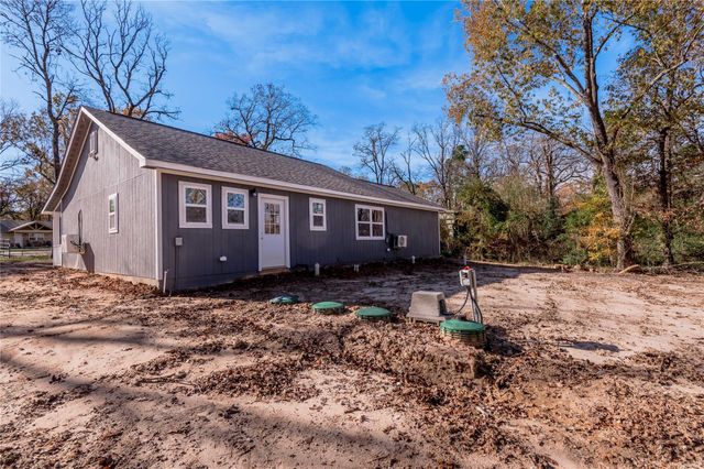 190 Riverwood Lane, Huntsville, TX 77320