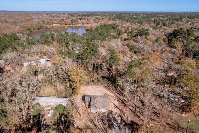 190 Riverwood Lane, Huntsville, TX 77320