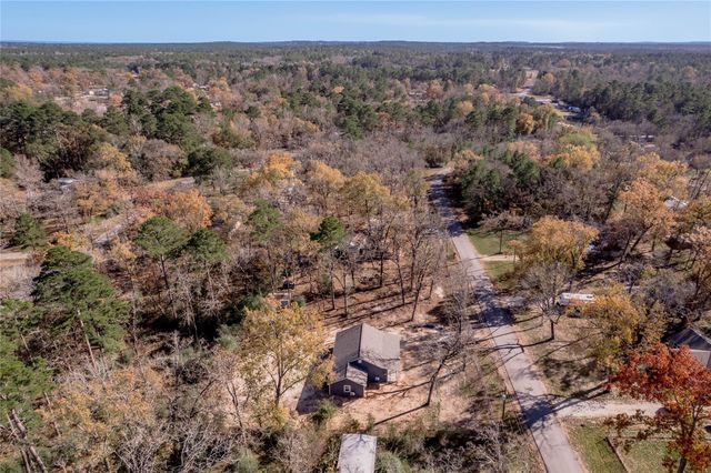 190 Riverwood Lane, Huntsville, TX 77320