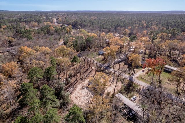 190 Riverwood Lane, Huntsville, TX 77320