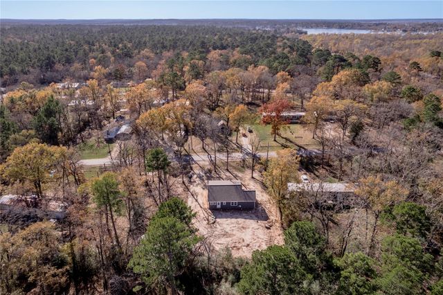 190 Riverwood Lane, Huntsville, TX 77320