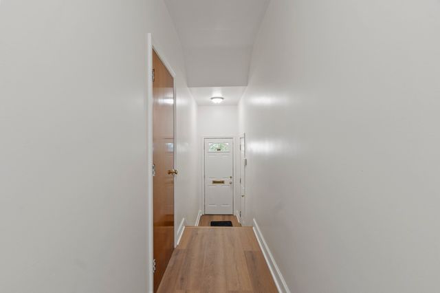 19 Chamberlain Pkwy, Worcester, MA 01602