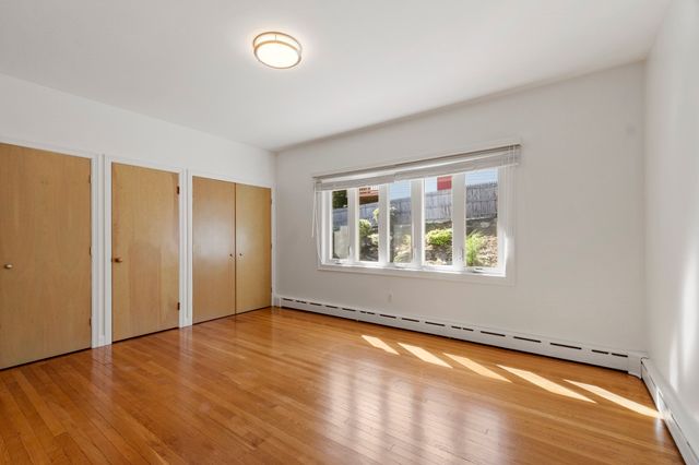 19 Chamberlain Pkwy, Worcester, MA 01602