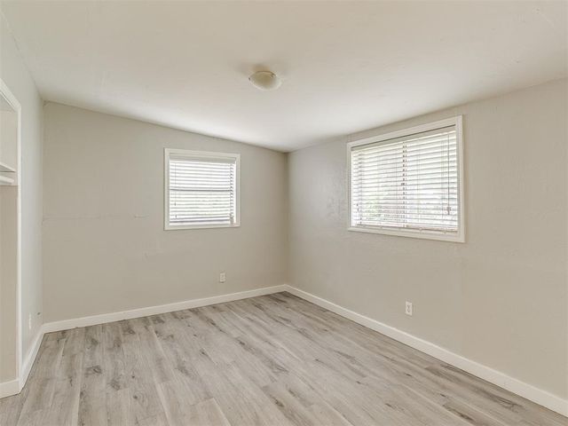 1209 N Cottonwood Drive, Midwest City, OK 73130