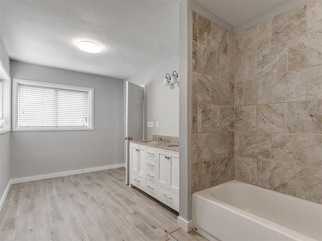 1209 N Cottonwood Drive, Midwest City, OK 73130