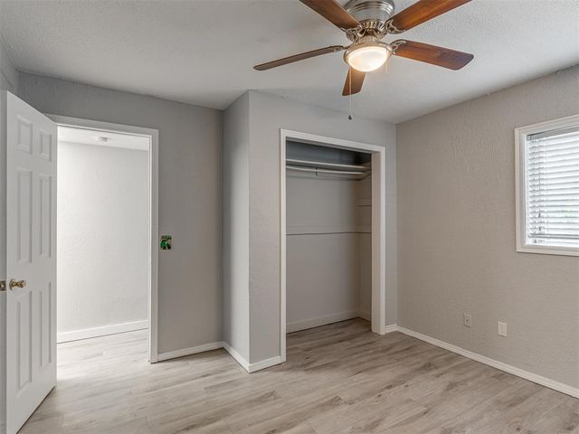 1209 N Cottonwood Drive, Midwest City, OK 73130