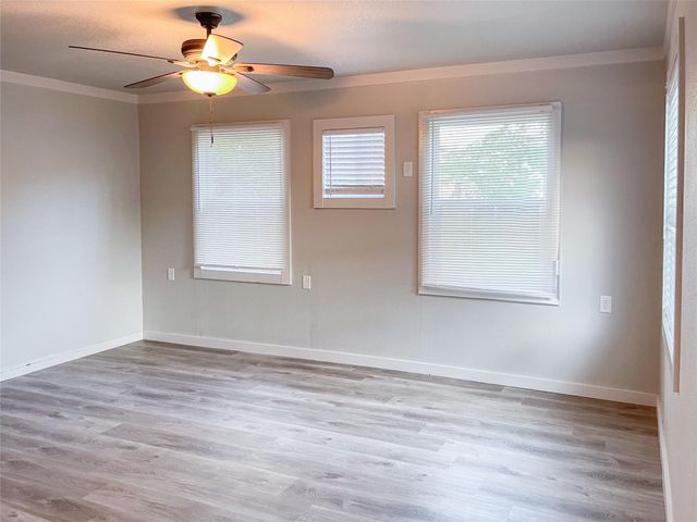 1205 Heights Street, El Campo, TX 77437