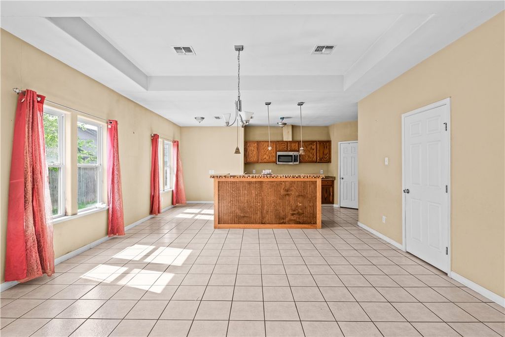 5410 Nicole Ct, Corpus Christi, TX 78415 — photo 2