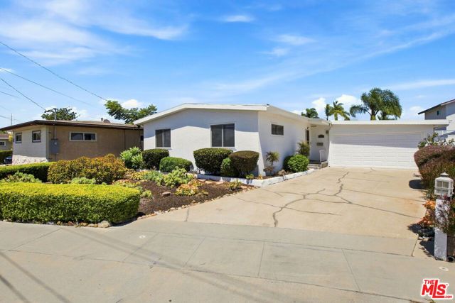 8892 Hoffing Avenue, San Diego, CA 92123