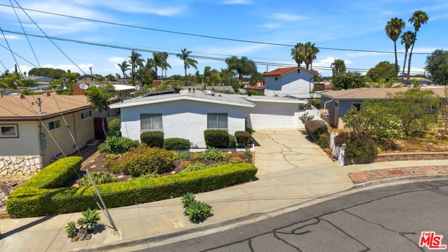 8892 Hoffing Avenue, San Diego, CA 92123