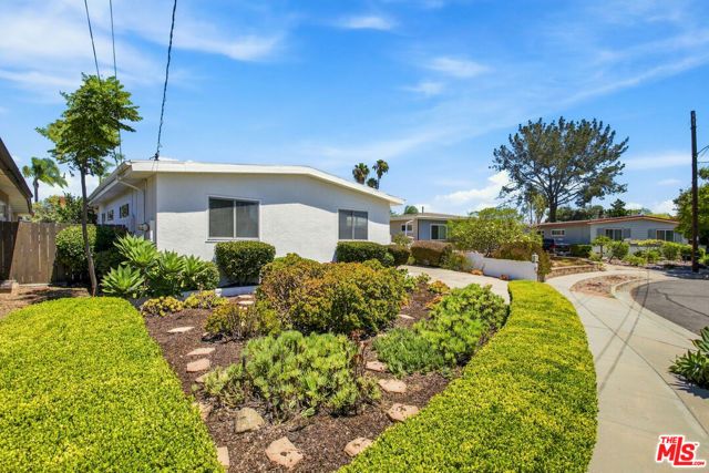 8892 Hoffing Avenue, San Diego, CA 92123