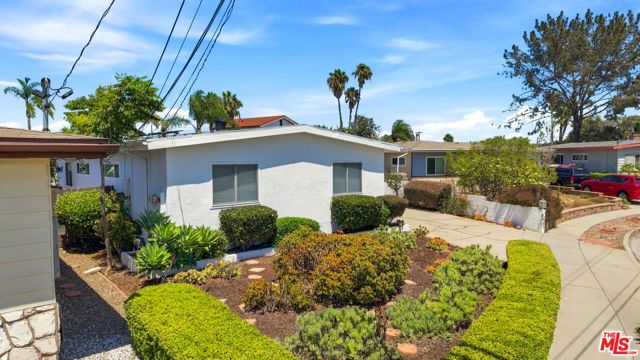 8892 Hoffing Avenue, San Diego, CA 92123