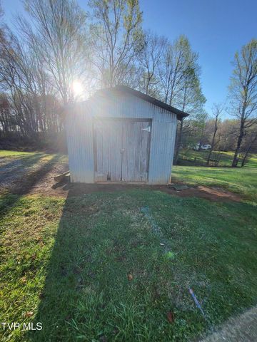 176 Hallborough Drive, Jonesborough, TN 37659