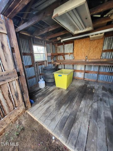 176 Hallborough Drive, Jonesborough, TN 37659