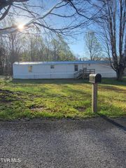 176 Hallborough Drive, Jonesborough, TN 37659