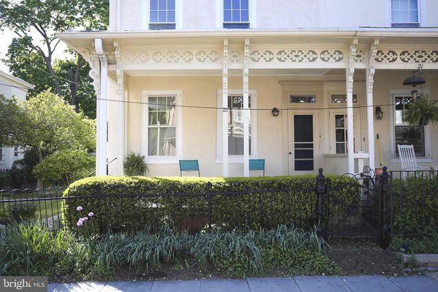 23 W GRAVERS LN, Philadelphia, PA 19118