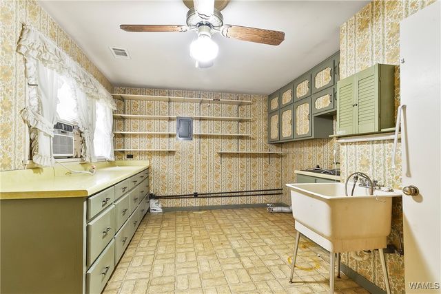 1615 Cedar Drive, Cottondale, AL 35453