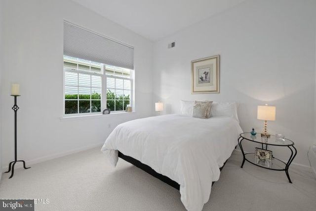 80 ARBORRIDGE DR, Forked River, NJ 08731