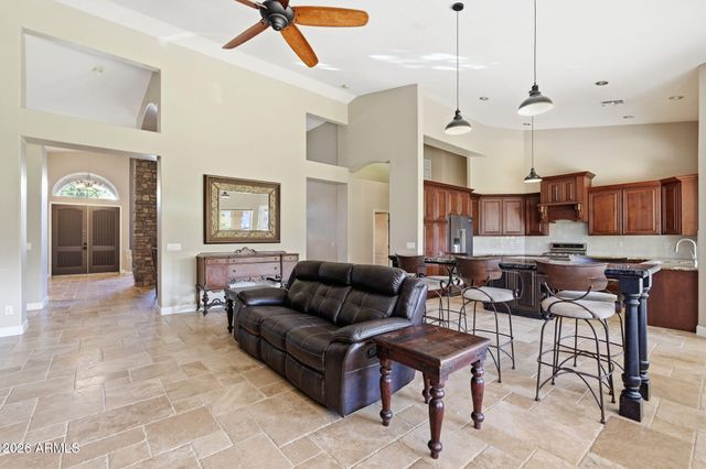 1281 W CHILTON Avenue, Gilbert, AZ 85233