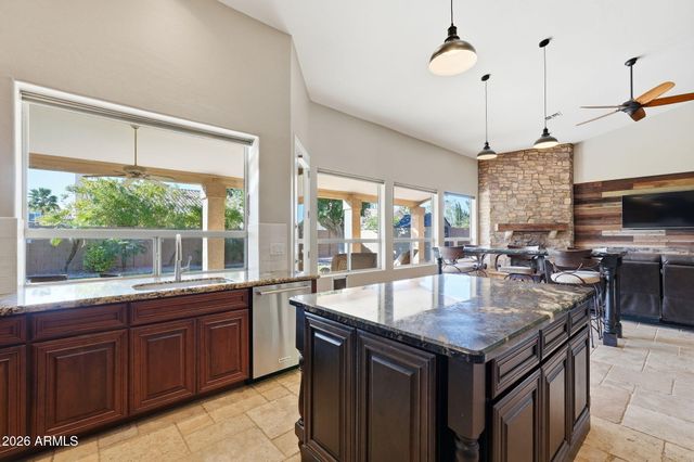 1281 W CHILTON Avenue, Gilbert, AZ 85233