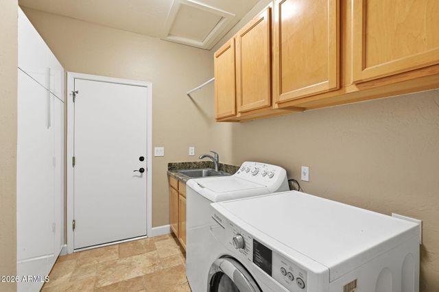 1281 W CHILTON Avenue, Gilbert, AZ 85233