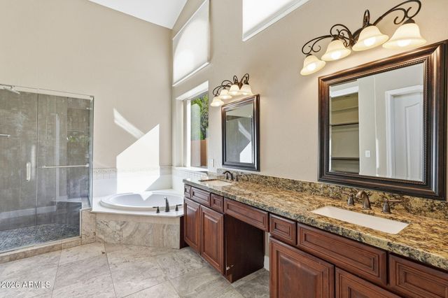 1281 W CHILTON Avenue, Gilbert, AZ 85233