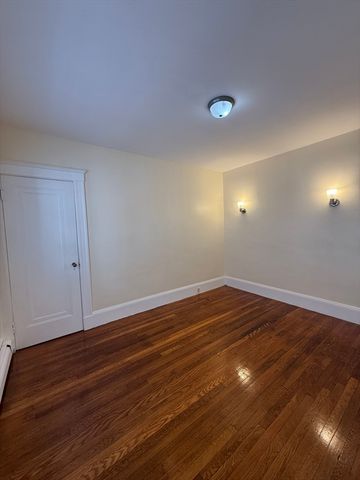 68 Poplar St. 1, Watertown, MA 02472