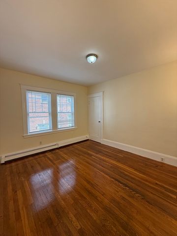 68 Poplar St. 1, Watertown, MA 02472