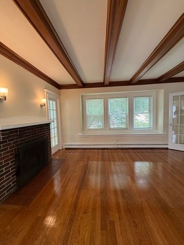 68 Poplar St. 1, Watertown, MA 02472