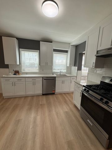 68 Poplar St. 1, Watertown, MA 02472