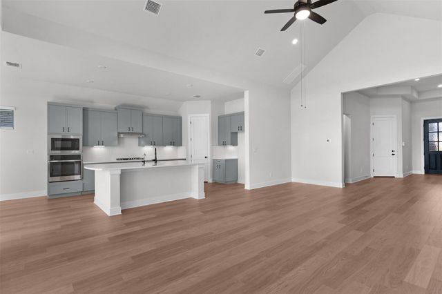 209 West Faulkner ST, Liberty Hill, TX 78642