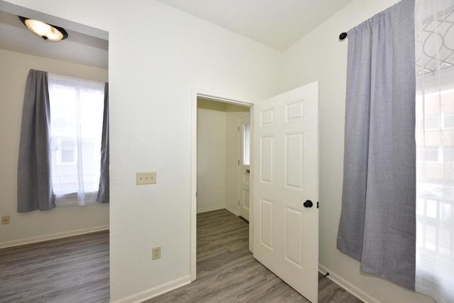 825 W Washington STREET, Milwaukee, WI 53204