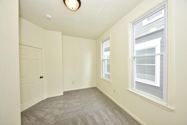 825 W Washington STREET, Milwaukee, WI 53204