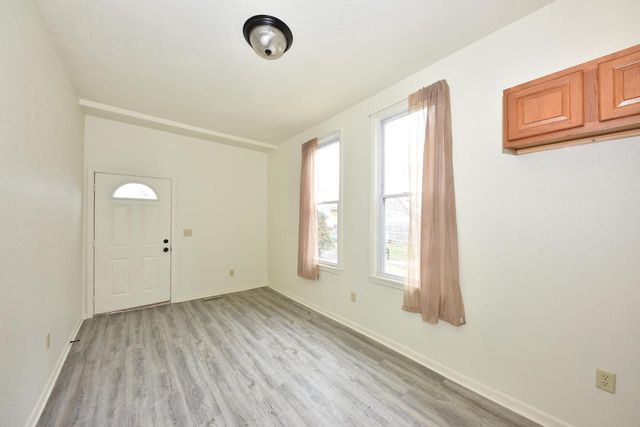 825 W Washington STREET, Milwaukee, WI 53204