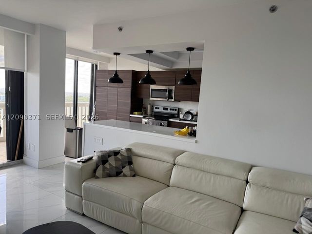 2000 Island Blvd 2808, Aventura, FL 33160