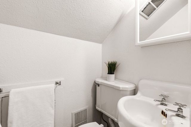 1471 NW 77th Street, Seattle, WA 98117