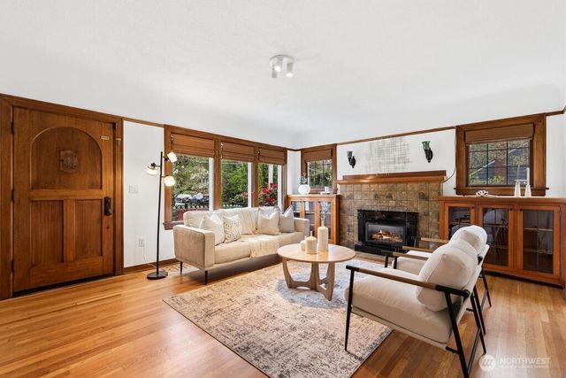 1471 NW 77th Street, Seattle, WA 98117