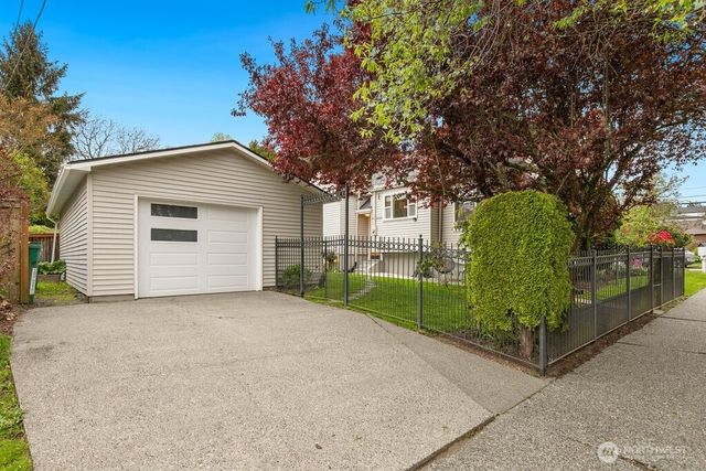 1471 NW 77th Street, Seattle, WA 98117