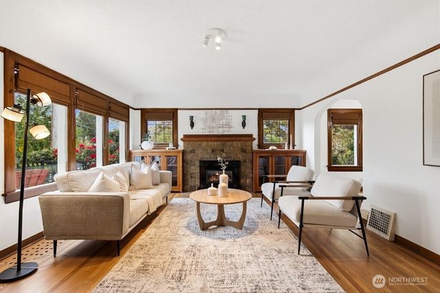 1471 NW 77th Street, Seattle, WA 98117