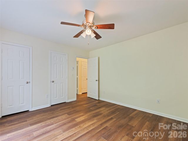 80 Merrie Way, Waynesville, NC 28786