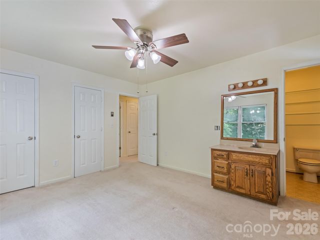 80 Merrie Way, Waynesville, NC 28786