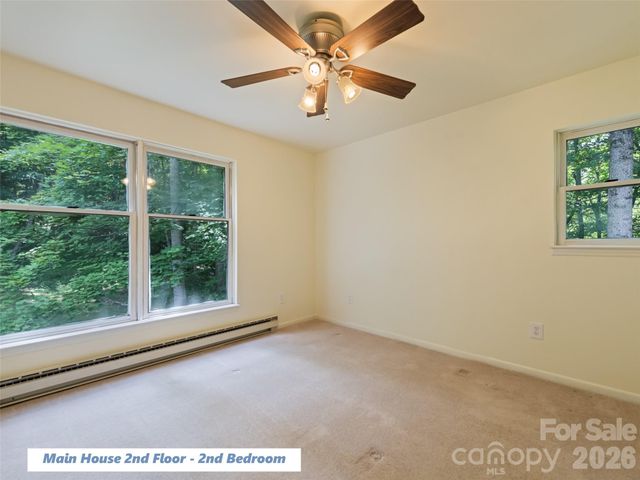 80 Merrie Way, Waynesville, NC 28786