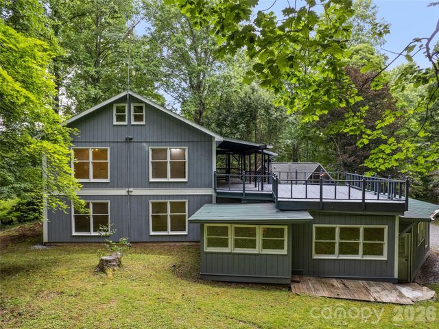 80 Merrie Way, Waynesville, NC 28786