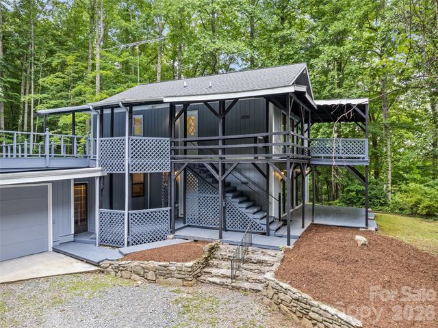 80 Merrie Way, Waynesville, NC 28786