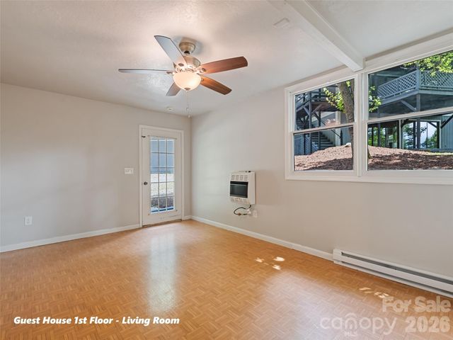 80 Merrie Way, Waynesville, NC 28786
