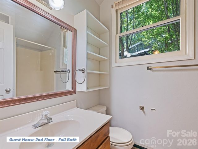 80 Merrie Way, Waynesville, NC 28786