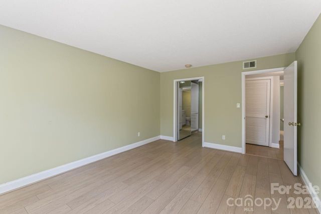 4747 Hedgemore Drive B, Charlotte, NC 28209